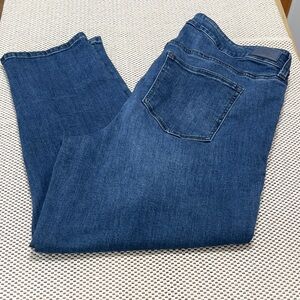 Revert Mid-Rise Girlfriend Jeans - Sz 18W